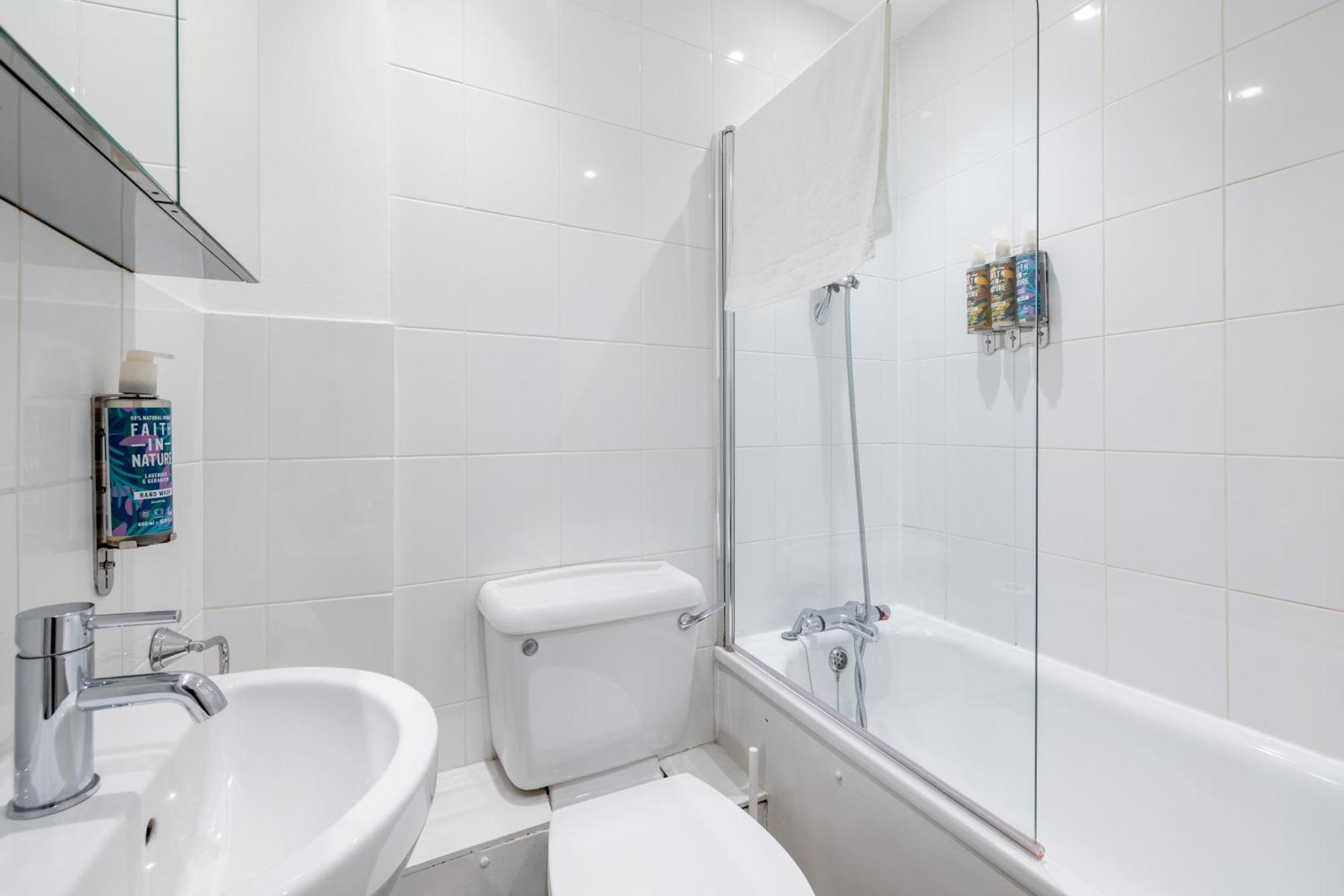Appartement Kula London - Victoria Extérieur photo